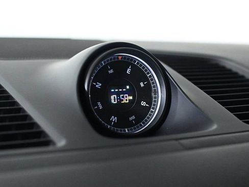 Certified 2021 Porsche Cayenne S image 22