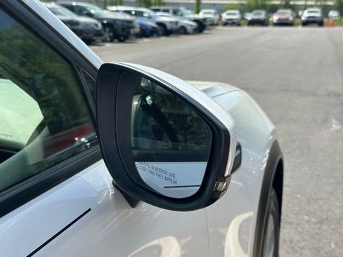 Used 2024 MAZDA CX-90 3.3 Turbo w/ Preferred Plus AWD/4WD image 12