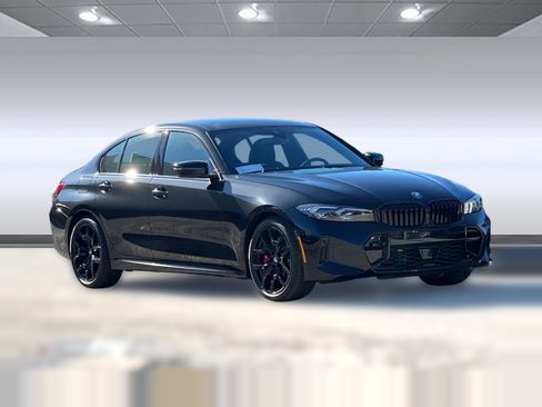New 2026 BMW 330i Sedan w/ M Sport Package RWD image 6