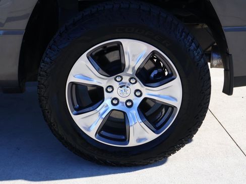 Used 2023 RAM 1500 Laramie image 9