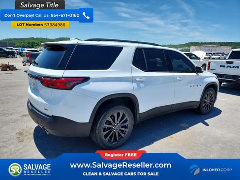 Used 2022 Chevrolet Traverse RS FWD image 4