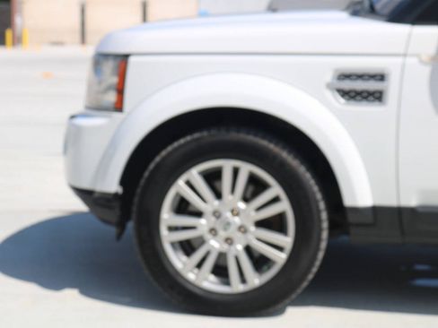 Used 2012 Land Rover LR4 HSE AWD/4WD image 36