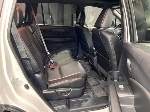 Used 2024 Honda Passport EX-L image 26