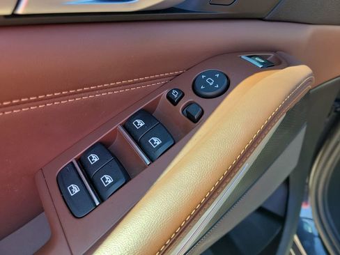 Used 2022 BMW X5 M50i w/ Executive Package image 14