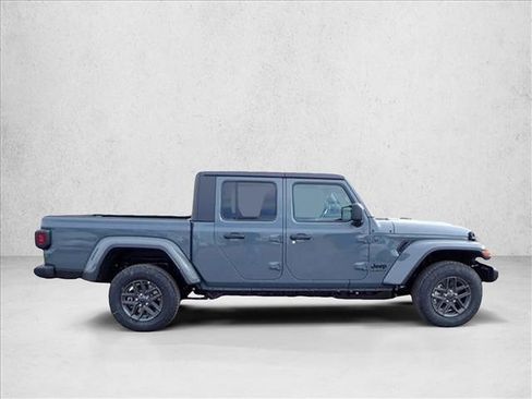 New 2026 Jeep Gladiator Sport AWD/4WD image 5
