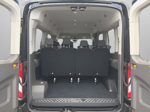 Used 2024 Ford Transit 350 XLT RWD image 18