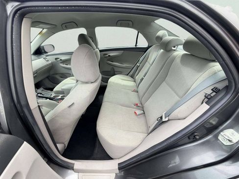 Used 2013 Toyota Corolla L FWD image 23
