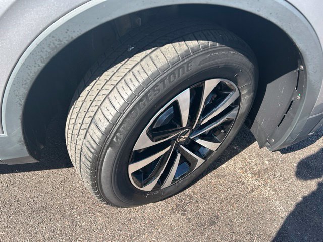 Used 2024 Volkswagen Tiguan S FWD image 12