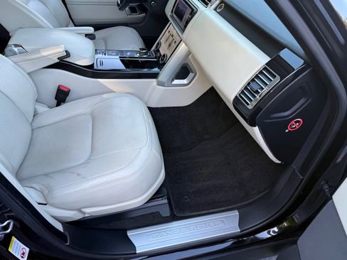 Used 2018 Land Rover Range Rover Supercharged AWD/4WD image 71