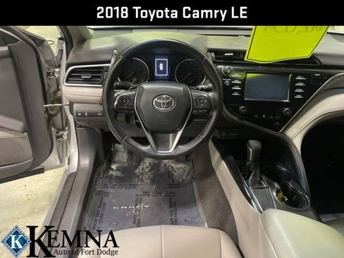 Used 2018 Toyota Camry LE image 14