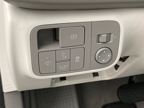 New 2025 Hyundai Ioniq 6 SEL image 11