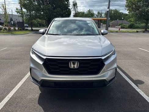 Used 2024 Honda CR-V EX image 3