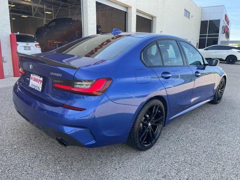 Used 2022 BMW 330i xDrive Sedan w/ M Sport Package image 3