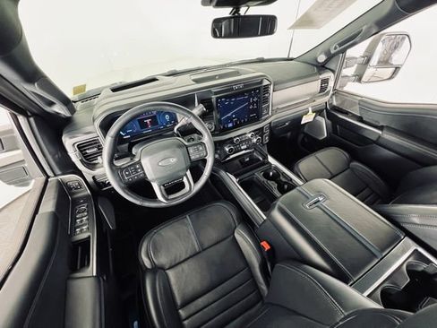 Used 2025 Ford F350 Platinum w/ Tremor Off-Road Package AWD/4WD image 14