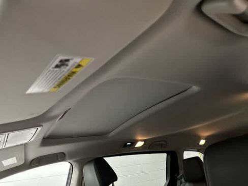 Used 2025 Honda Odyssey EX-L image 27