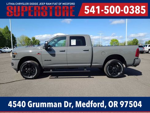 New 2026 RAM 3500 Laramie AWD/4WD image 11