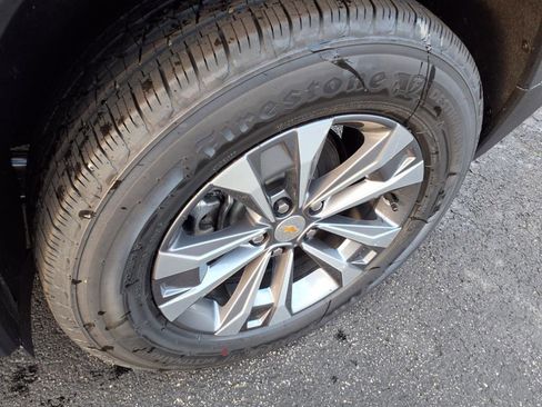 New 2026 Chevrolet Equinox LT w/ Convenience Package II image 8