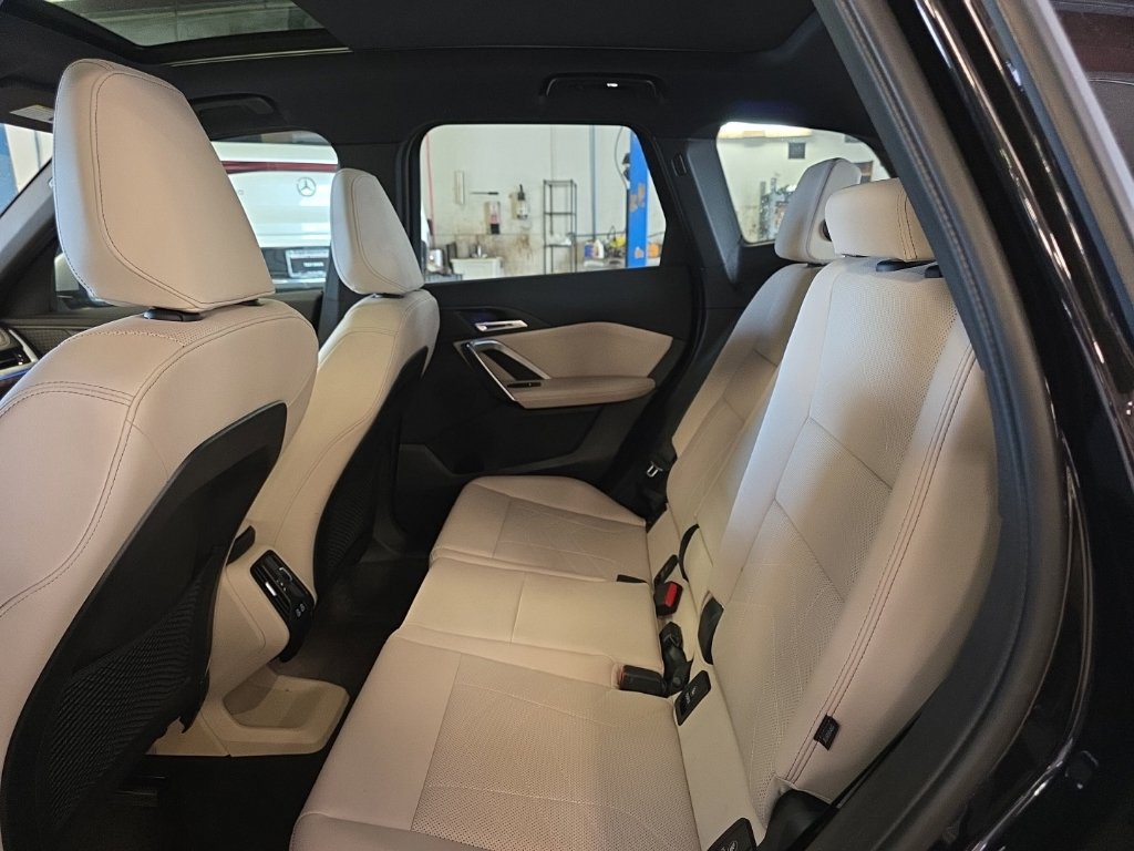 Used 2023 BMW X1 xDrive28i w/ Convenience Package AWD/4WD image 5