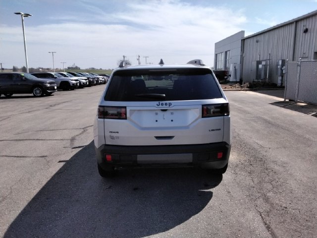 Used 2026 Jeep Cherokee Limited AWD/4WD image 6