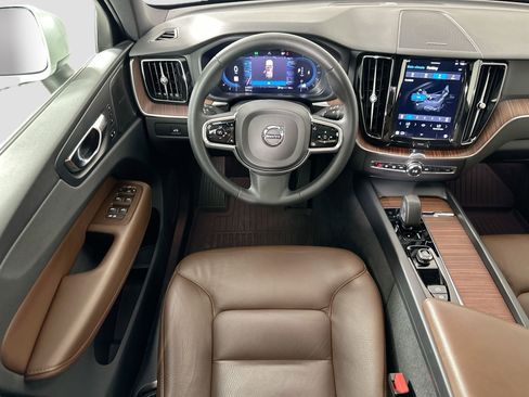 Certified 2023 Volvo XC60 B5 Plus w/ Protection Package Premier image 24