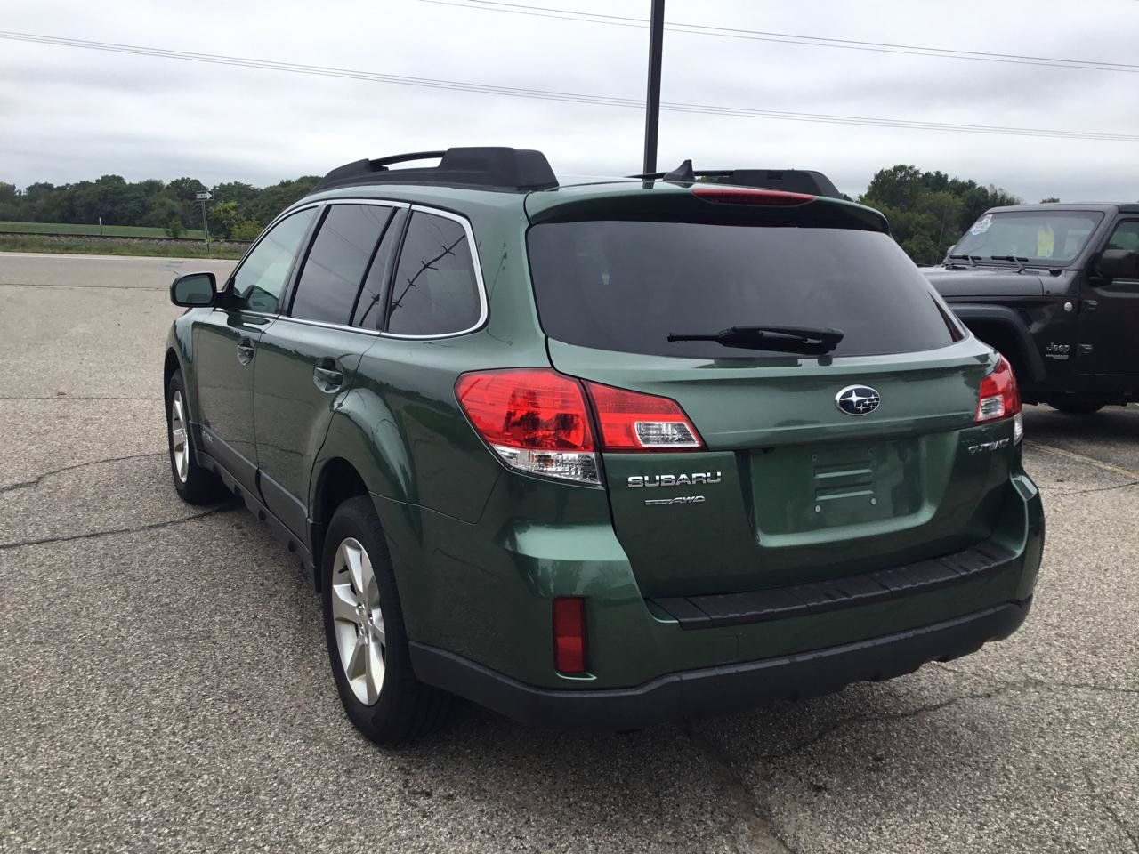 Used 2014 Subaru Outback 2.5i Limited AWD/4WD image 9