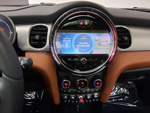 Used 2024 MINI Cooper S FWD image 17