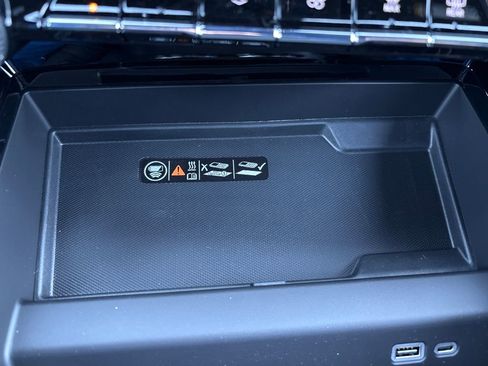 Used 2026 Chevrolet Suburban RST w/ Comfort Package image 40