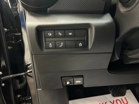 Used 2021 Nissan Kicks S FWD image 21
