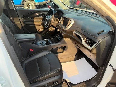 Used 2021 GMC Terrain SLT w/ Infotainment Package II AWD/4WD image 12