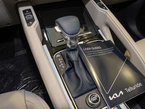 New 2025 Kia Telluride EX image 19
