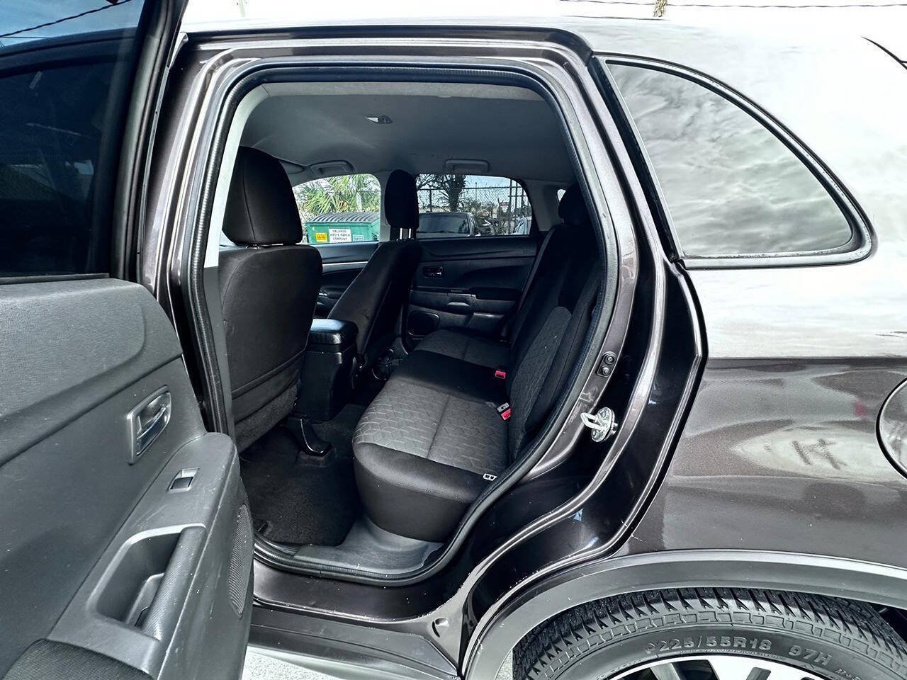 Used 2020 Mitsubishi Outlander Sport ES FWD image 13