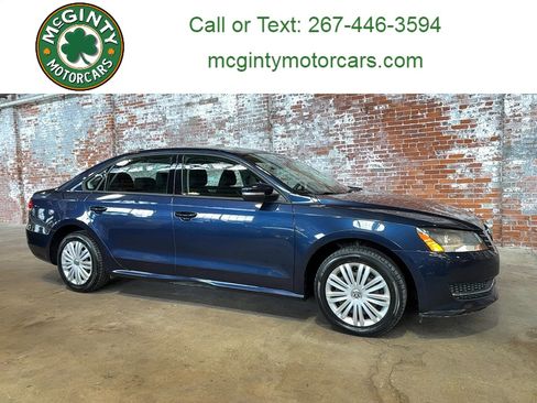 Used 2015 Volkswagen Passat 1.8T S image 1