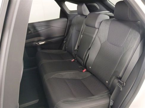Used 2025 Lexus RX 450h AWD w/ Luxury Package image 18