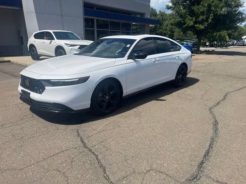 Used 2025 Honda Accord Sport image 33