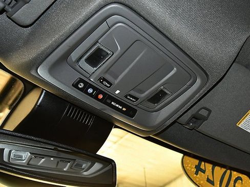 Used 2024 GMC Sierra 1500 SLT image 27