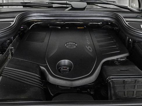 Certified 2025 Mercedes-Benz GLS 450 4MATIC image 26