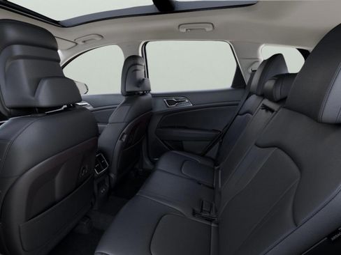 New 2026 Kia Sportage EX image 18