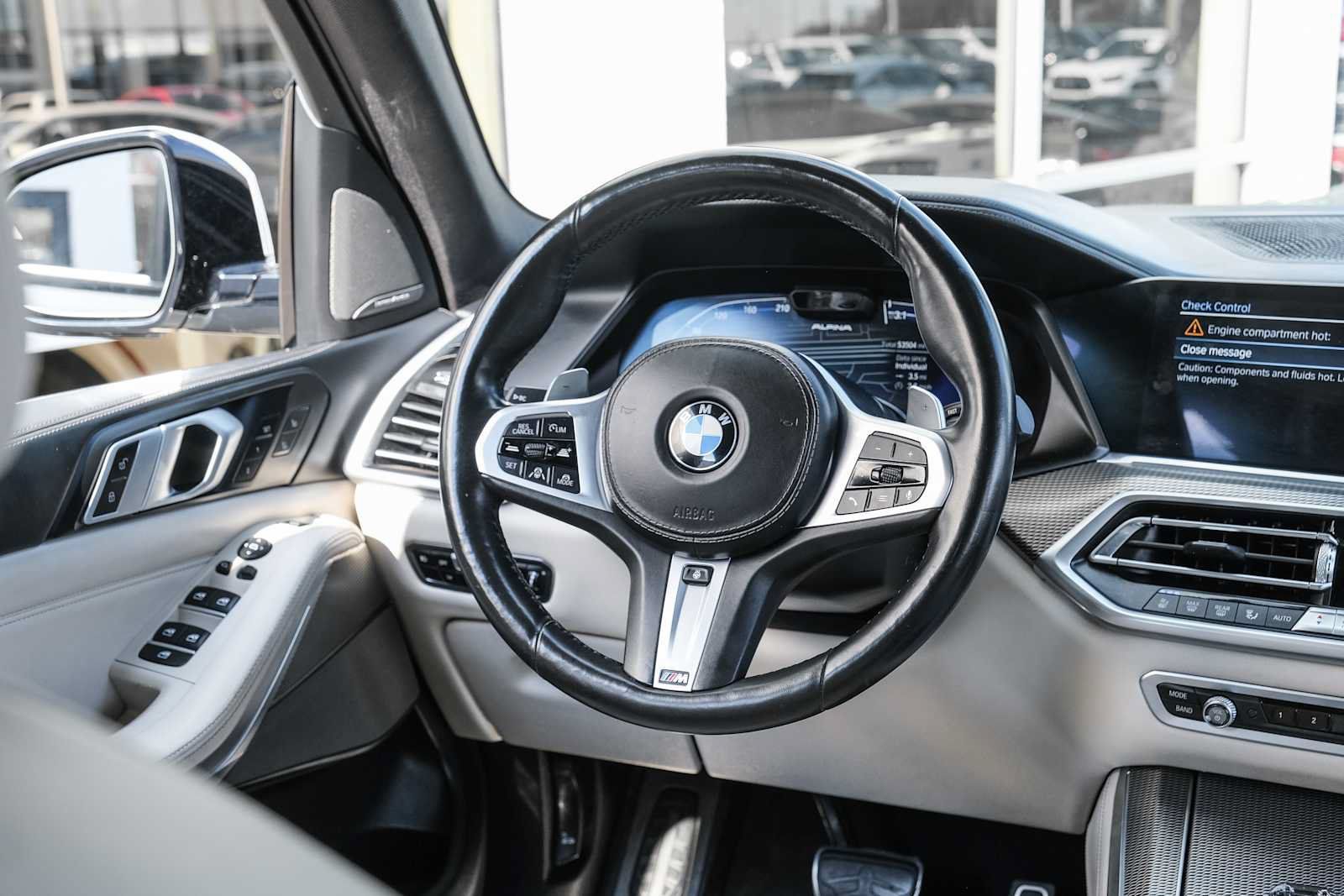 Used 2019 BMW X5 xDrive40i w/ M Sport Package AWD/4WD image 23