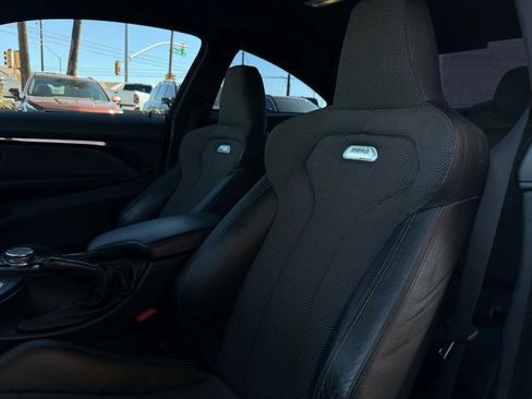 Used 2017 BMW M4 Coupe image 39