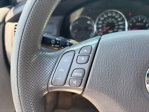 Used 2006 MAZDA MPV LX w/ LX Plus Pkg FWD image 8