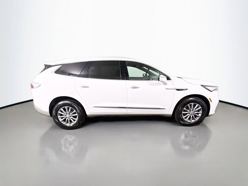 Used 2024 Buick Enclave Premium AWD/4WD image 11