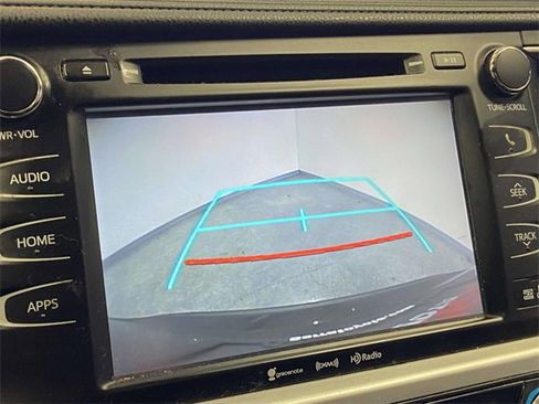 Used 2017 Toyota Highlander XLE image 28