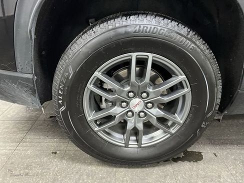 Certified 2025 GMC Acadia Elevation image 33