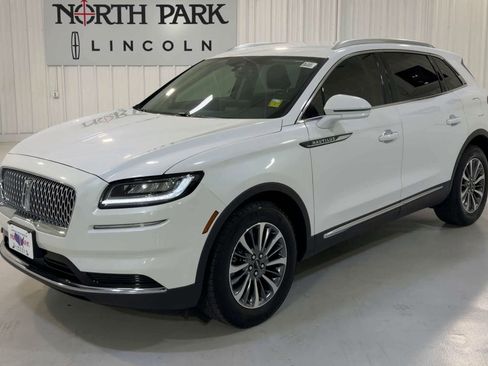 Used 2023 Lincoln Nautilus AWD w/ Premium Package image 5