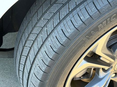 Used 2023 Honda Accord EX image 16