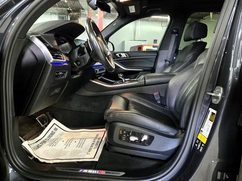 Used 2020 BMW X5 M50i image 12
