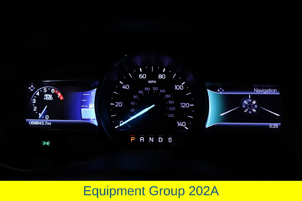 Used 2017 Ford Explorer XLT w/ Equipment Group 202A FWD image 17