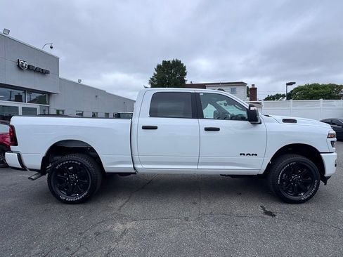 New 2026 RAM 2500 Big Horn AWD/4WD image 9