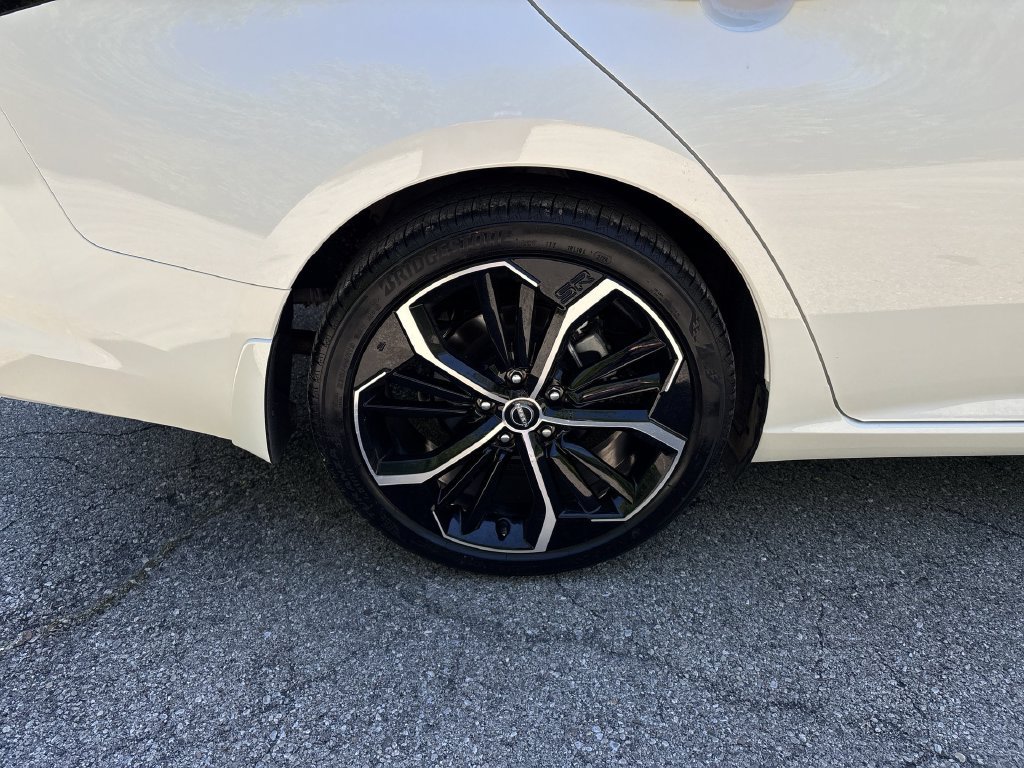 Certified 2025 Nissan Altima 2.5 SR FWD image 15