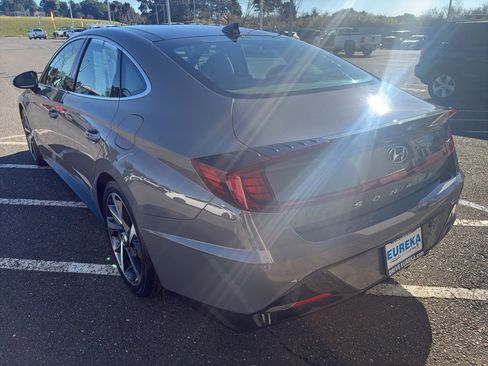 Used 2022 Hyundai Sonata SEL Plus w/ Cargo Package image 17